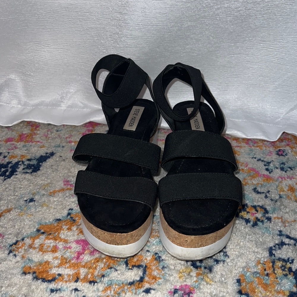 Steve Madden platform wedge